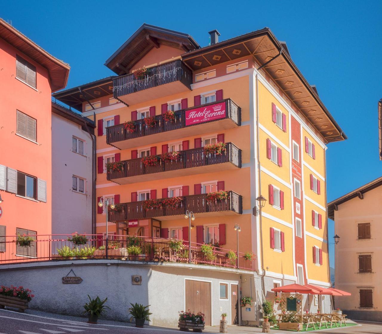Albergo Corona Lavarone Exterior photo